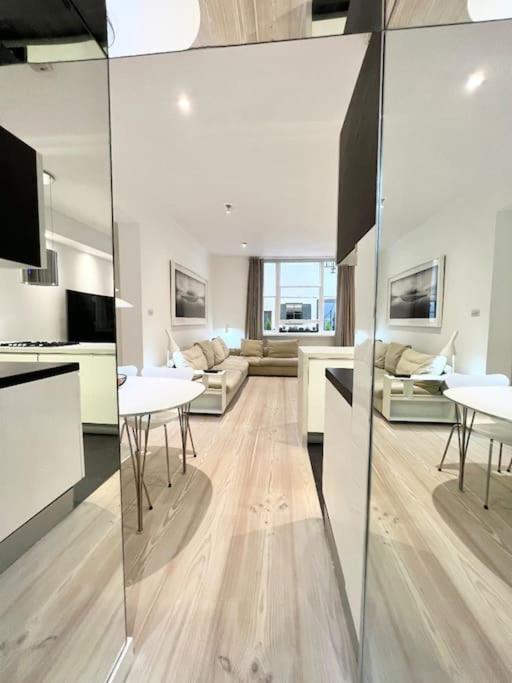 Stunning 4 Bed Flat Near Notting Hill And Hyde Park * London