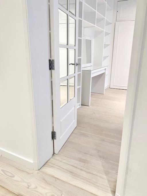 Stunning 4 Bed Flat Near Notting Hill And Hyde Park London