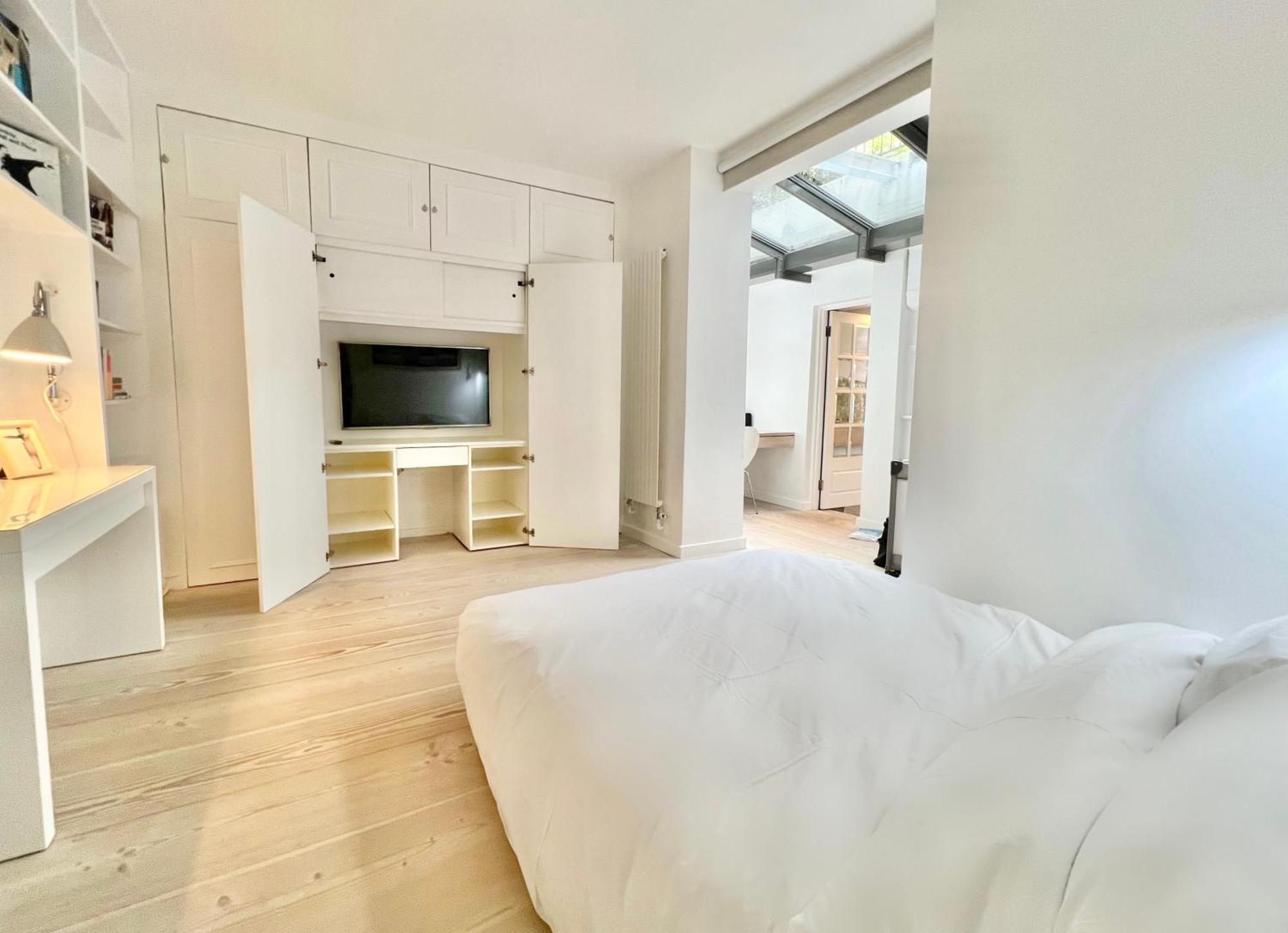 Stunning 4 Bed Flat Near Notting Hill And Hyde Park Apartment